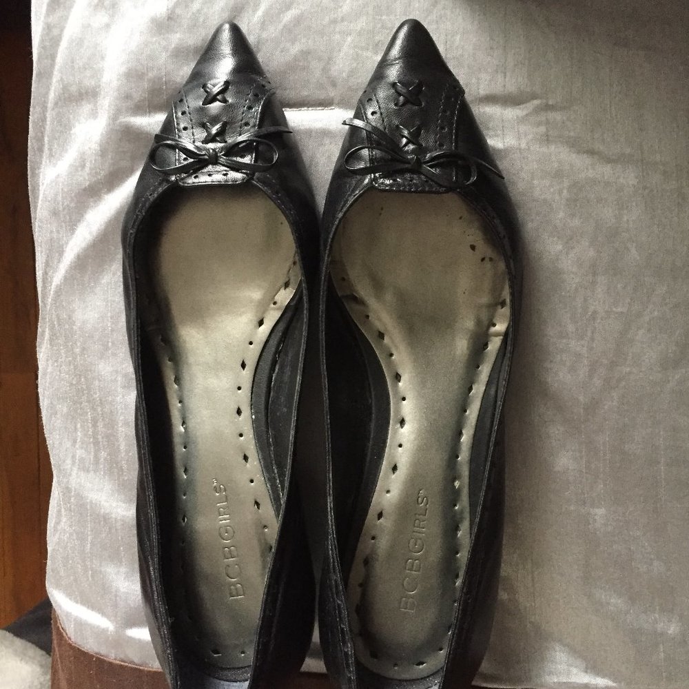 Women's BCBGirls Black Flats Leather, Used in Box